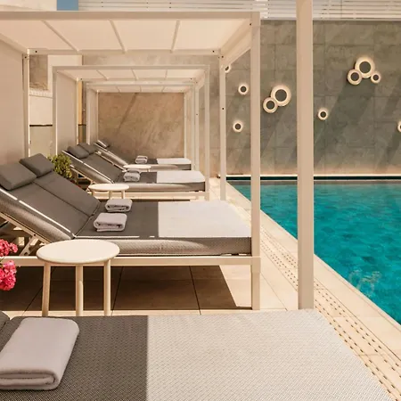 Courtyard By Marriott Sliema-3